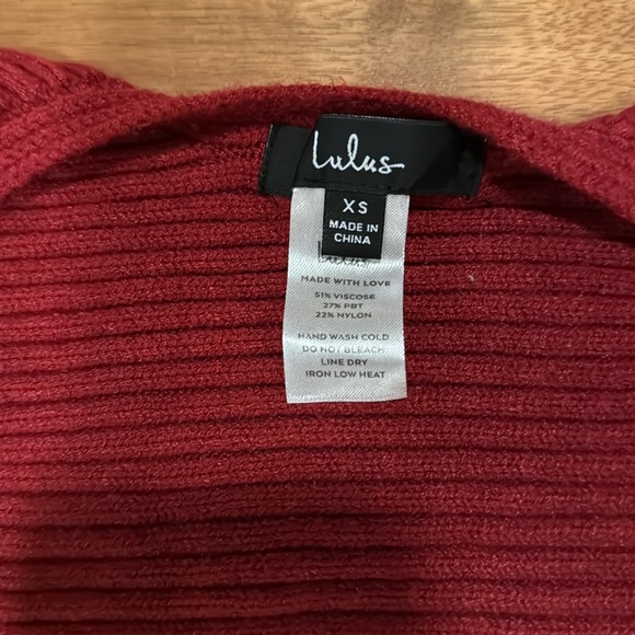 Lulu’s two piece red knit top - Picture 3 of 6